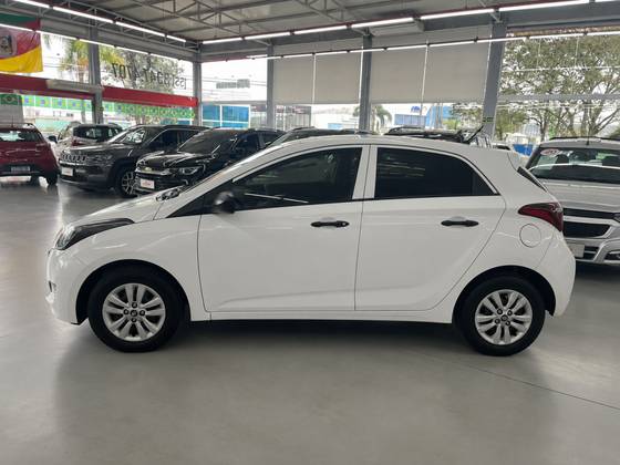 HYUNDAI HB20 1.0 UNIQUE 12V FLEX 4P MANUAL HYUNDAI HB20 1.0 UNIQUE 12V FLEX 4P MANUAL